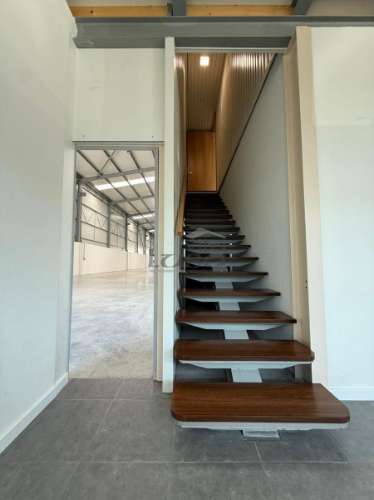 Armazém Industrial Novo em Arrifana  Santa Maria da Feira | Construção 2026