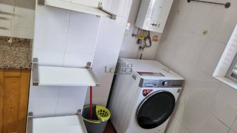 Arrenda-se T2 (à Igreja do Bonfim) no Porto