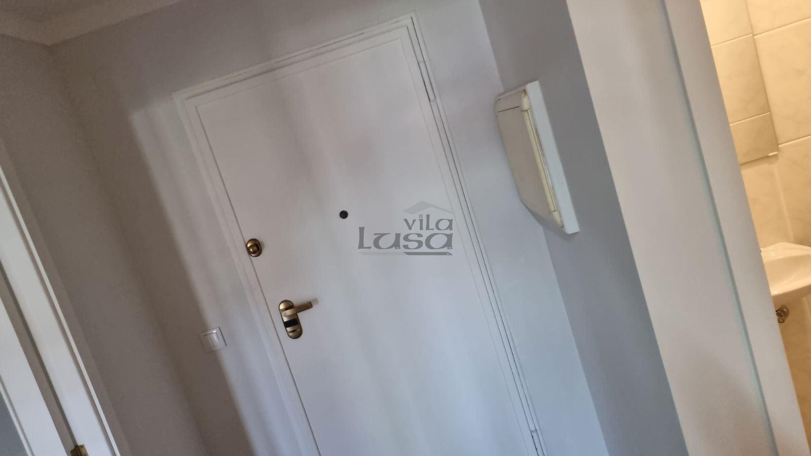 Arrenda-se T2 (à Igreja do Bonfim) no Porto