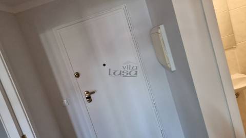 Arrenda-se T2 (à Igreja do Bonfim) no Porto