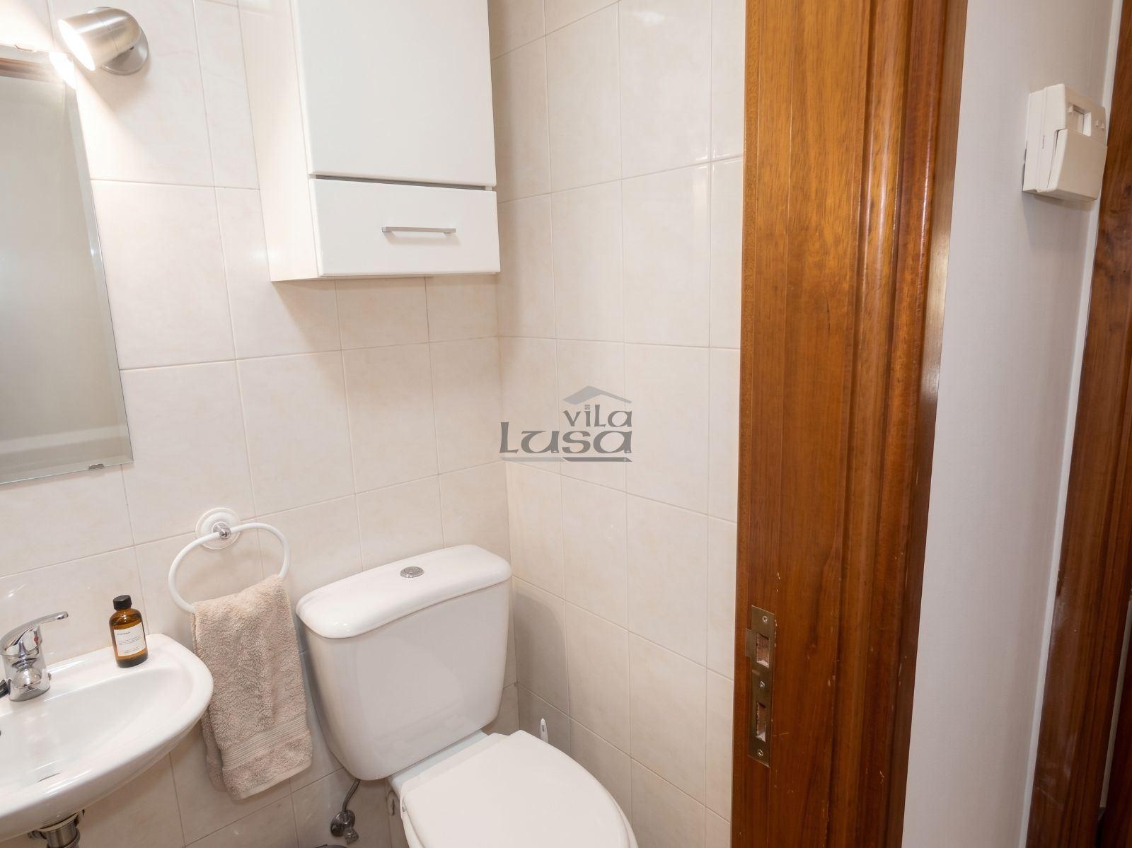 Apartamento T2 Arrendamento  Rua Costa Cabral, Porto