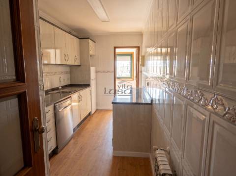 Apartamento T2 Arrendamento  Rua Costa Cabral, Porto