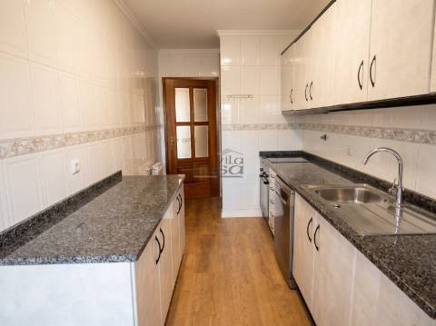 Apartamento T2 Arrendamento  Rua Costa Cabral, Porto
