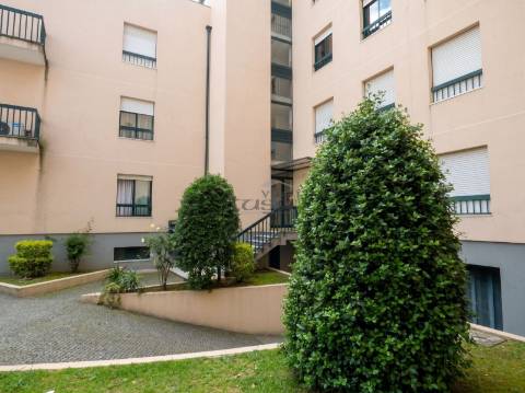 Apartamento T2 Arrendamento  Rua Costa Cabral, Porto