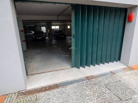Apartamento T2 Arrendamento  Rua Costa Cabral, Porto