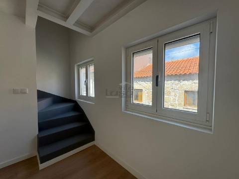 T2 duplex em Mesquitela,Mangualde para arrendar