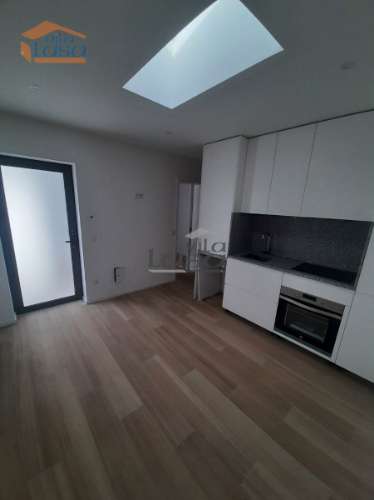 Casa T1, totalmente requalificada, junto à casa de saúde da Boavista, Porto