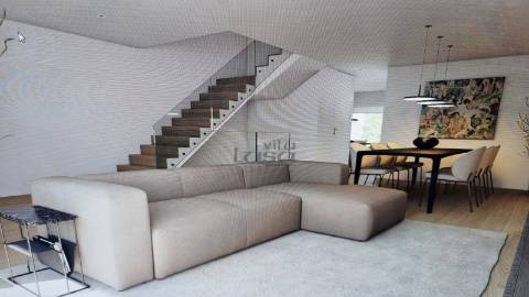 Moradia T3 (3 frentes), condomínio com piscina em Gondomar