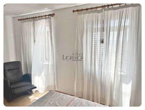 Moradia Bifamiliar T2+T2 Terreno generoso Valbom Gondomar