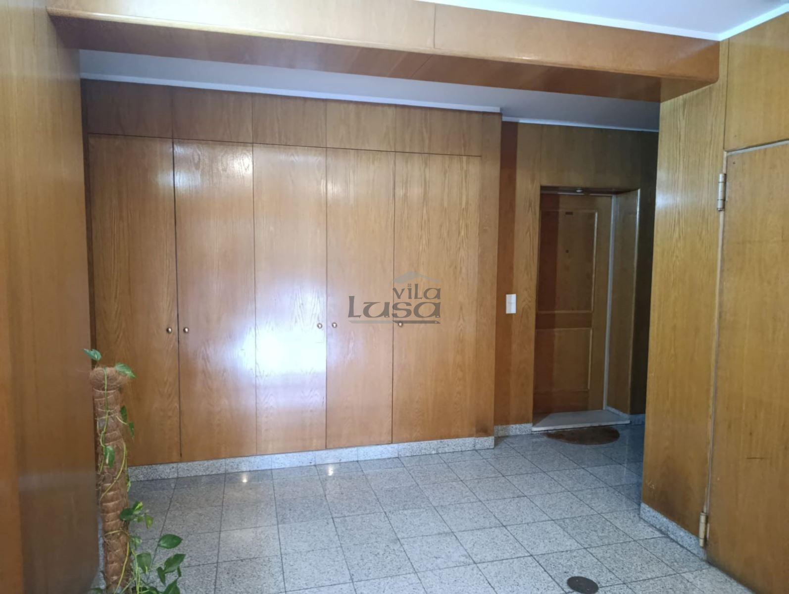 Apartamento T2+1 na Madalena 