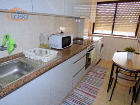 T1 Mobilado e equipado com garagem individual em Paranhos