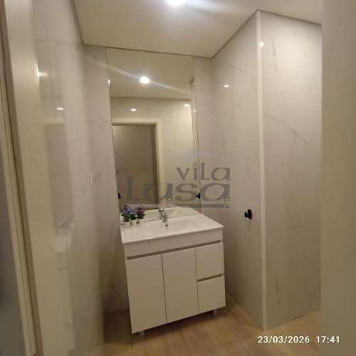 Excelente apartamento, mobilado, junto à estação da Trindade Pronto a habitar