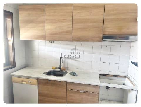 Moradia Bifamiliar com logradouro terreno e anexos 7 caminhos Gondomar
