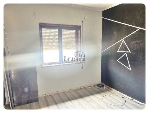 Moradia Bifamiliar com logradouro terreno e anexos 7 caminhos Gondomar