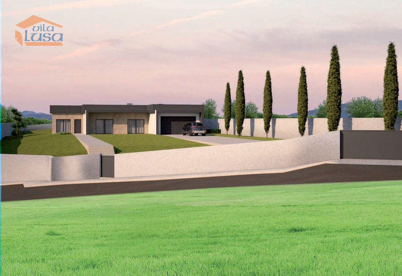 PROJETO APROVADO Moradia térrea T3/T4 O terreno já tem projeto aprovado para uma moradia térrea contemporânea,
