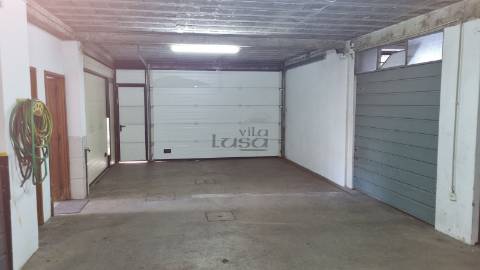 T3 com garagem individual, em Ermesinde, Junto à portagem.