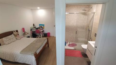 Moradia T3 com Piscina em Moledo