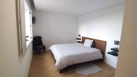 Moradia T3 com Piscina em Moledo