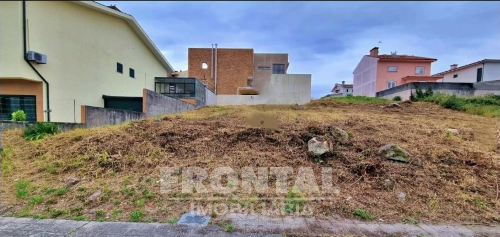 Terreno Urbano para Construção | Coronado (São Romão e São Mamede), Trofa, Porto