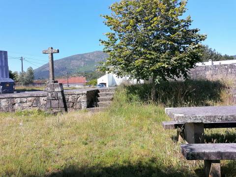 Lote de Terreno  Venda em Nogueira, Meixedo e Vilar de Murteda,Viana do Castelo