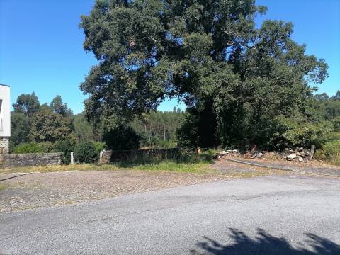 Lote de Terreno  Venda em Nogueira, Meixedo e Vilar de Murteda,Viana do Castelo