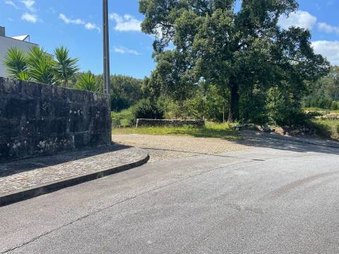Lote de Terreno  Venda em Nogueira, Meixedo e Vilar de Murteda,Viana do Castelo