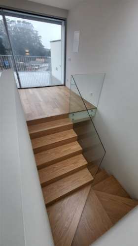 MORADIA NOVA T4 - CLIP