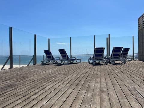 T4 c/ piscina - 1º linha Mar - Matosinhos