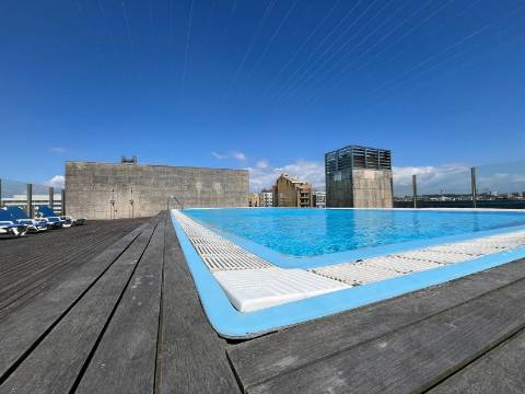 T4 c/ piscina - 1º linha Mar - Matosinhos