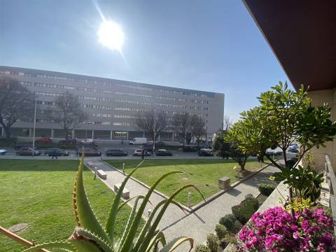 T4 c/ piscina - 1º linha Mar - Matosinhos