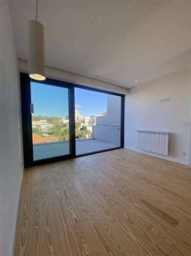 Moradia T4 c/ elevador - Matosinhos