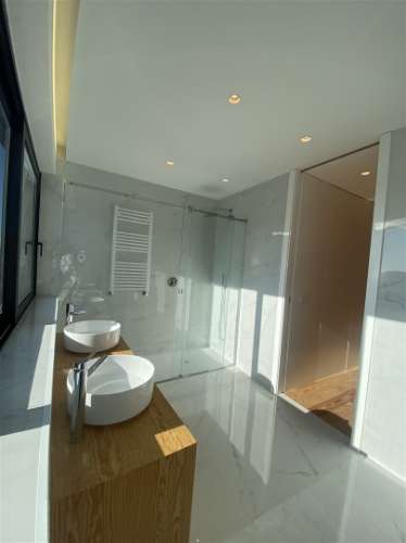 Moradia T4 c/ elevador - Matosinhos