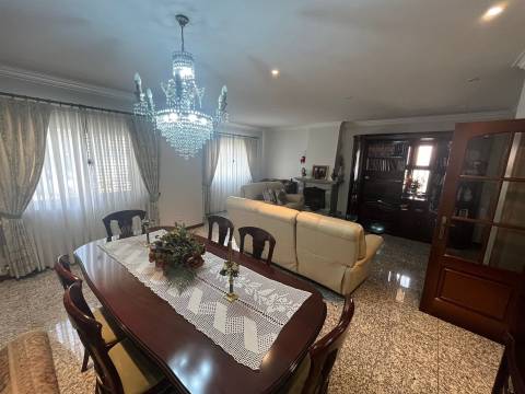 Moradia T5, Senhora da Hora