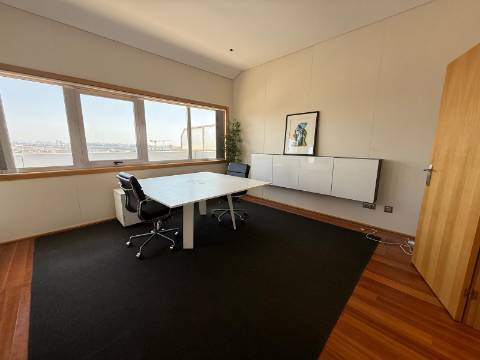 Escritório T2 Venda em Matosinhos e Leça da Palmeira,Matosinhos