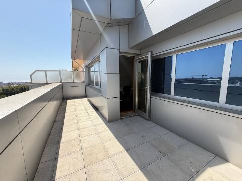 Escritório T2 Venda em Matosinhos e Leça da Palmeira,Matosinhos