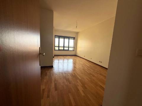 Apartamento T2 Venda em Paranhos,Porto