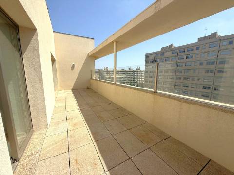 Apartamento T4 Venda em Matosinhos e Leça da Palmeira,Matosinhos