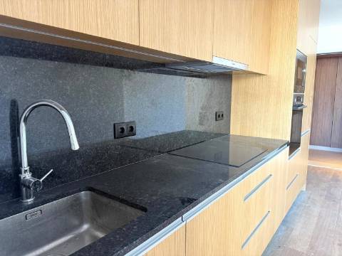 Apartamento T2 Venda em Matosinhos e Leça da Palmeira,Matosinhos