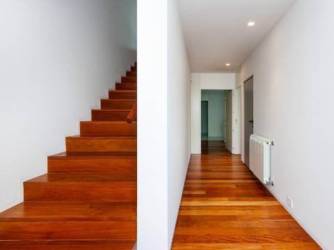 Moradia T4 Venda em Aldoar, Foz do Douro e Nevogilde,Porto