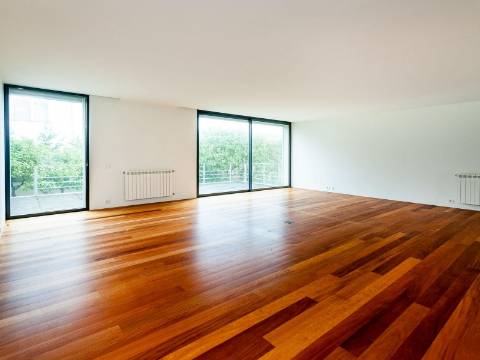 Moradia T4 Venda em Aldoar, Foz do Douro e Nevogilde,Porto