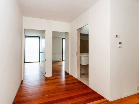 Moradia T4 Venda em Aldoar, Foz do Douro e Nevogilde,Porto