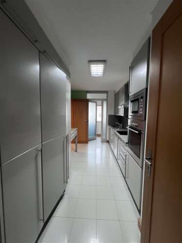 T3 com 3 suites - Praia Matosinhos
