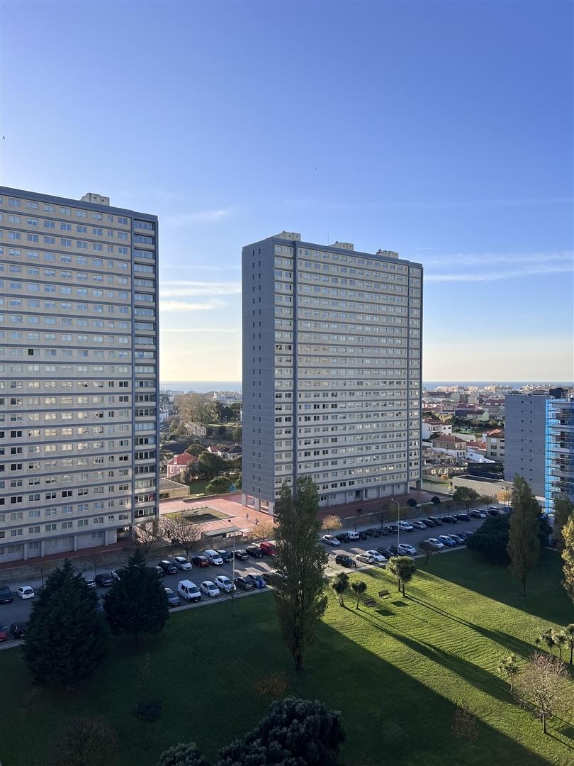 Penthouse T4 Leça Palmeira vista de mar 2 suites terraço 45m2