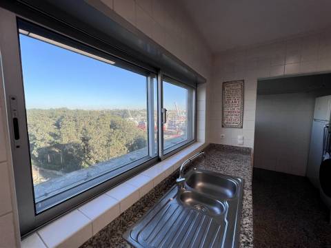 Penthouse T4 Leça Palmeira vista de mar 2 suites terraço 45m2