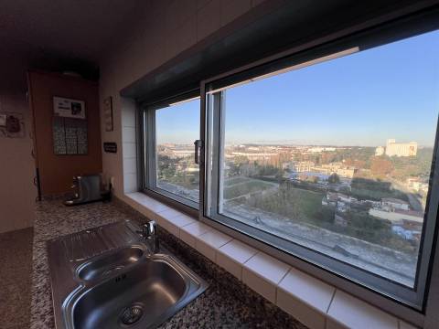 Penthouse T4 Leça Palmeira vista de mar 2 suites terraço 45m2