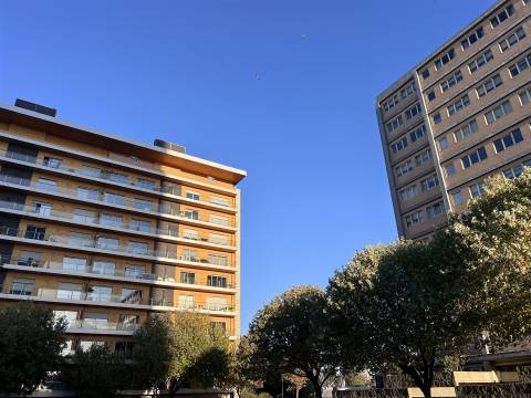 Penthouse T4 Leça Palmeira vista de mar 2 suites terraço 45m2