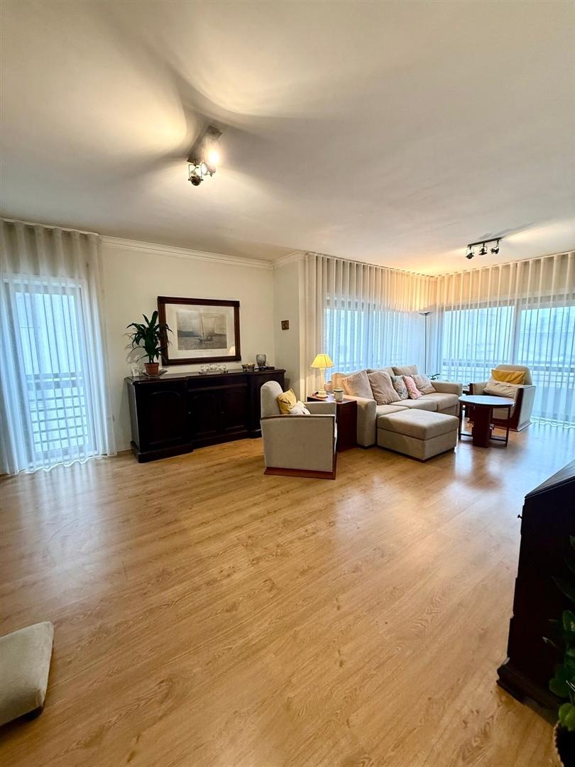 Apartamento T4 Venda em Matosinhos e Leça da Palmeira,Matosinhos