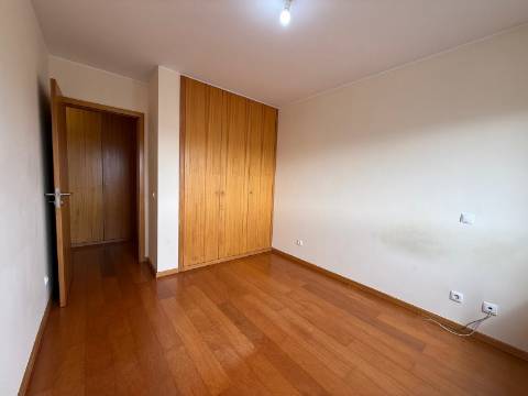Apartamento T3 Venda em São Mamede de Infesta e Senhora da Hora,Matosinhos