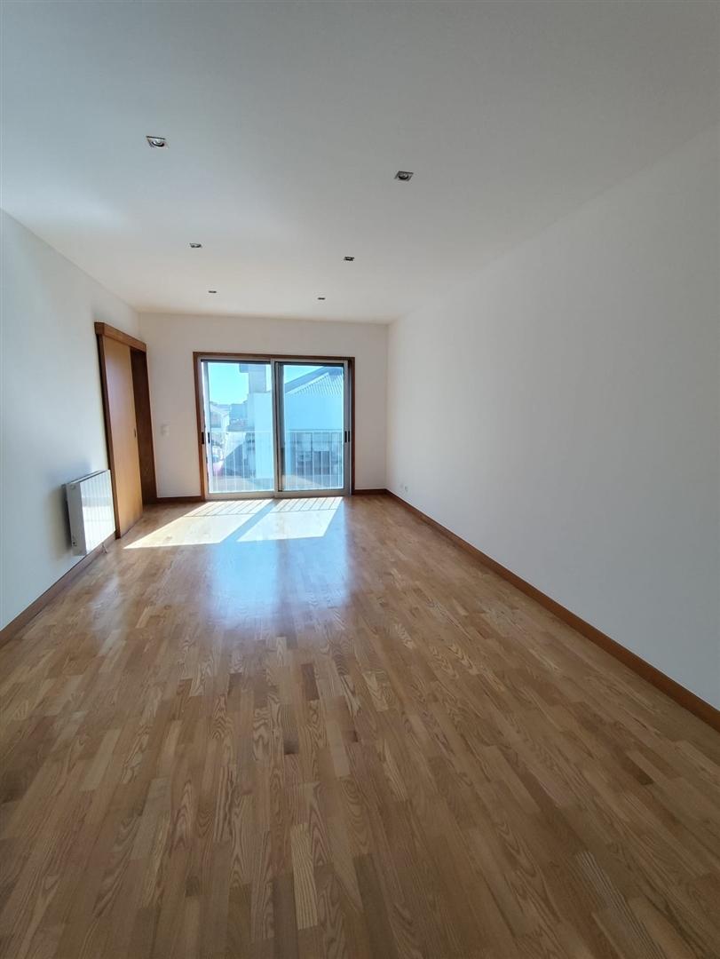 Excelente T2 para Arrendamento junto à Praia de Matosinhos