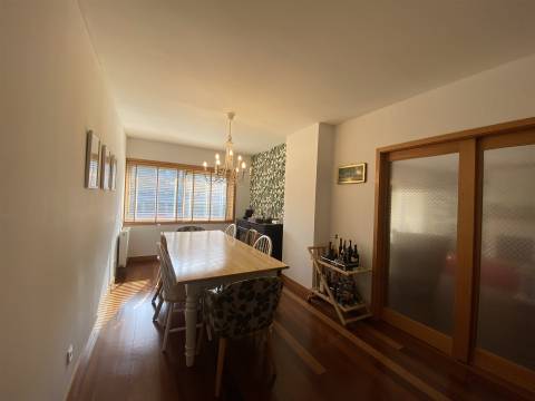 Apartamento T4 Venda em Matosinhos e Leça da Palmeira,Matosinhos